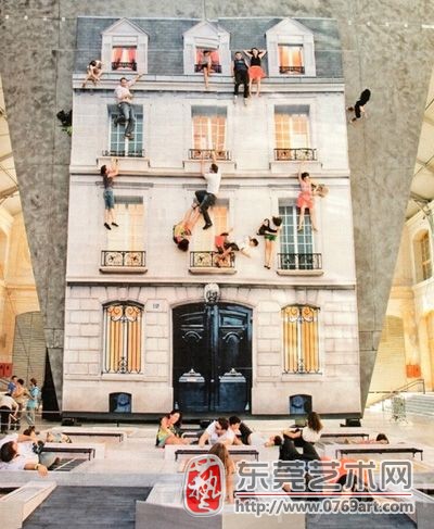 Leandro ErlichƷ“Batiment Mirrored”